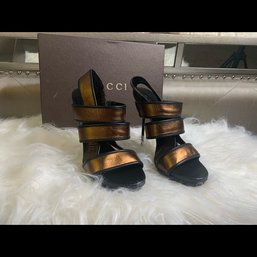 Gucci slingback heels in bronze